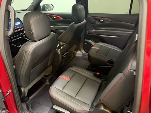 Certified 2024 Chevrolet Traverse RS w/ LPO, Floor Liner Package image 33