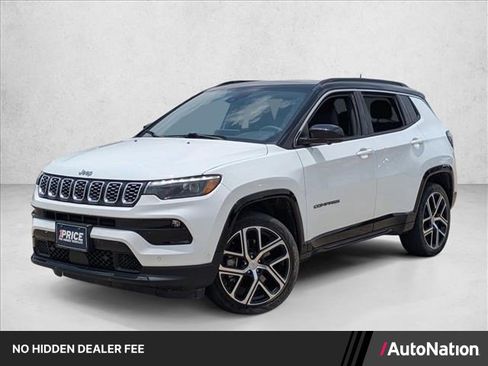Used 2024 Jeep Compass Limited w/ Elite Group AWD/4WD image 1