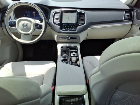 Used 2024 Volvo XC90 T8 Plus w/ Protection Package Premier AWD/4WD image 12