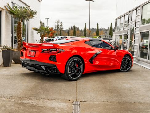 Used 2024 Chevrolet Corvette Stingray Premium Cpe w/ Z51 Performance Package RWD image 8