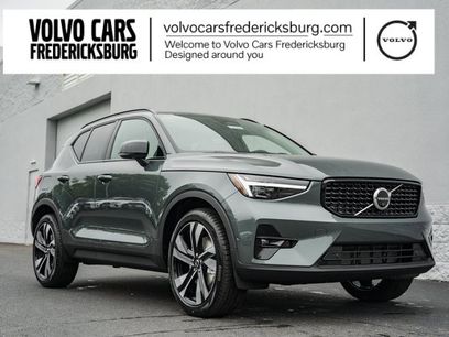 New 2026 Volvo XC40 B5 Ultra w/ Protection Package Premier