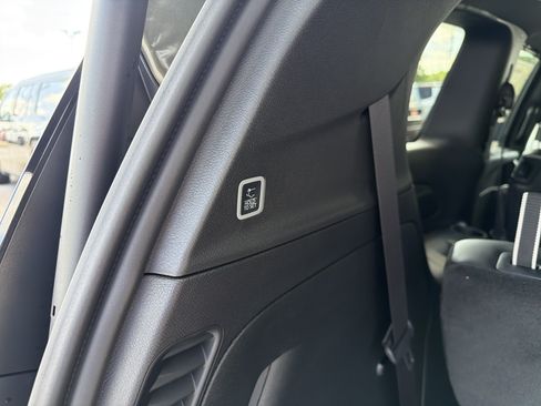 New 2027 Chrysler Pacifica Select FWD image 20