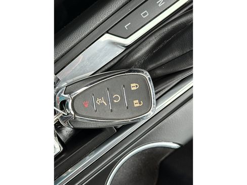 Certified 2020 Chevrolet Equinox LT AWD/4WD image 37