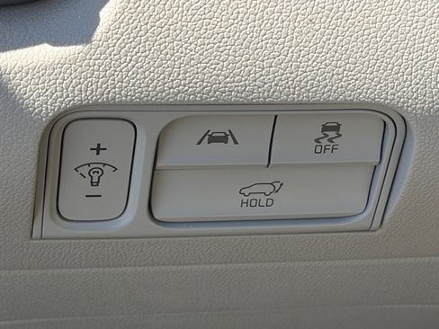Used 2023 Kia Sorento SX FWD image 9