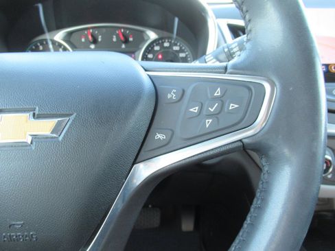 Used 2021 Chevrolet Equinox Premier FWD image 24