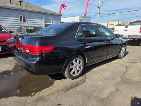 Used 2005 Honda Accord EX image 3