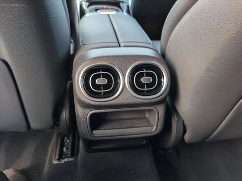 Certified 2026 Mercedes-Benz GLC 300 image 18