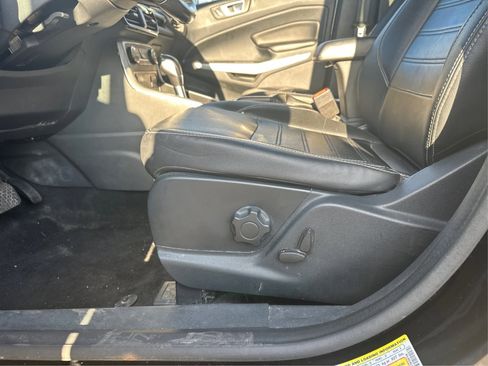 Used 2020 Ford EcoSport Titanium AWD/4WD image 38