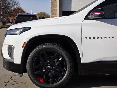 Used 2023 Chevrolet Traverse Premier w/ Redline Edition image 5