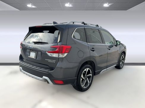 Used 2022 Subaru Forester Touring image 9