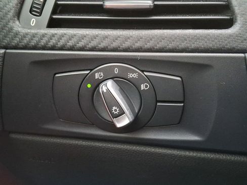 Used 2012 BMW M3 Base image 21