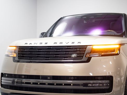 Used 2023 Land Rover Range Rover Long Wheelbase Autobiography AWD/4WD image 86