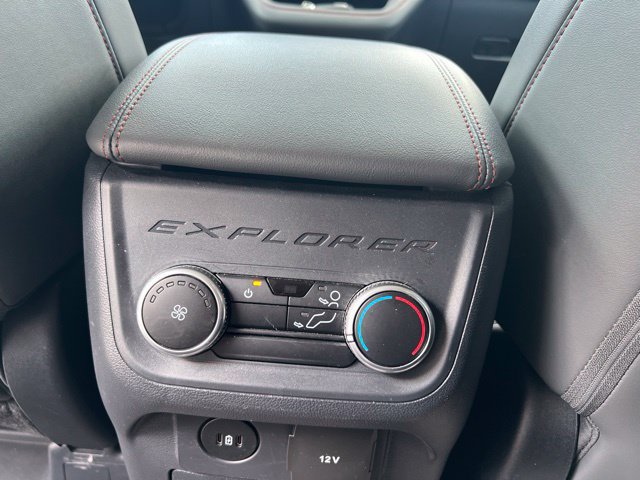 Used 2025 Ford Explorer Active w/ Active Comfort Package AWD/4WD image 19