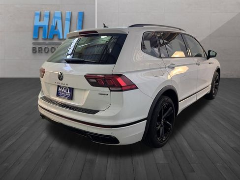 Certified 2024 Volkswagen Tiguan SE R-Line w/ MDO Package, Two-Row image 6