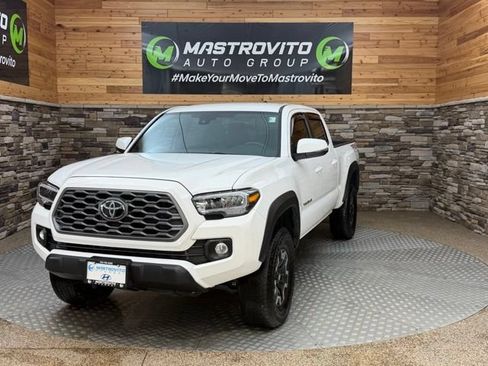 Used 2023 Toyota Tacoma TRD Off-Road AWD/4WD image 4