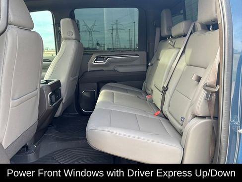 Used 2025 Chevrolet Silverado 2500 LTZ w/ LTZ Convenience Package image 23