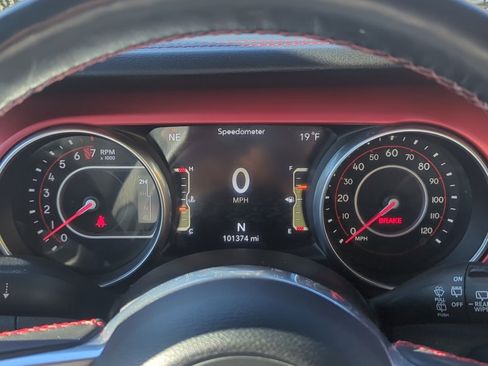 Used 2018 Jeep Wrangler Unlimited Rubicon image 19