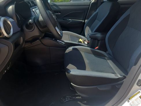 Certified 2023 Nissan Versa SV FWD image 14