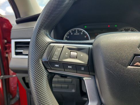 Used 2022 Mitsubishi Outlander ES AWD/4WD image 21
