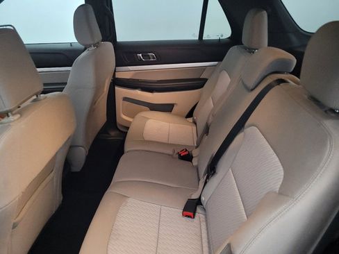 Used 2019 Ford Explorer 4WD image 18