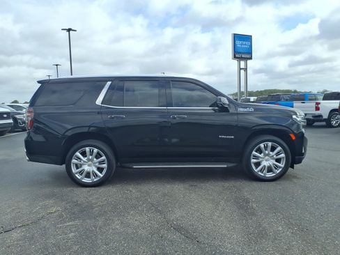 Used 2023 Chevrolet Tahoe High Country AWD/4WD image 8