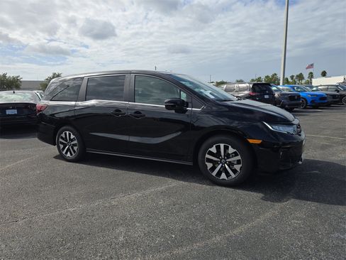 New 2026 Honda Odyssey EX-L image 2