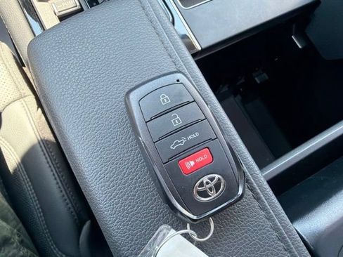 Used 2024 Toyota Tundra Limited w/ TRD Off-Road Package AWD/4WD image 20