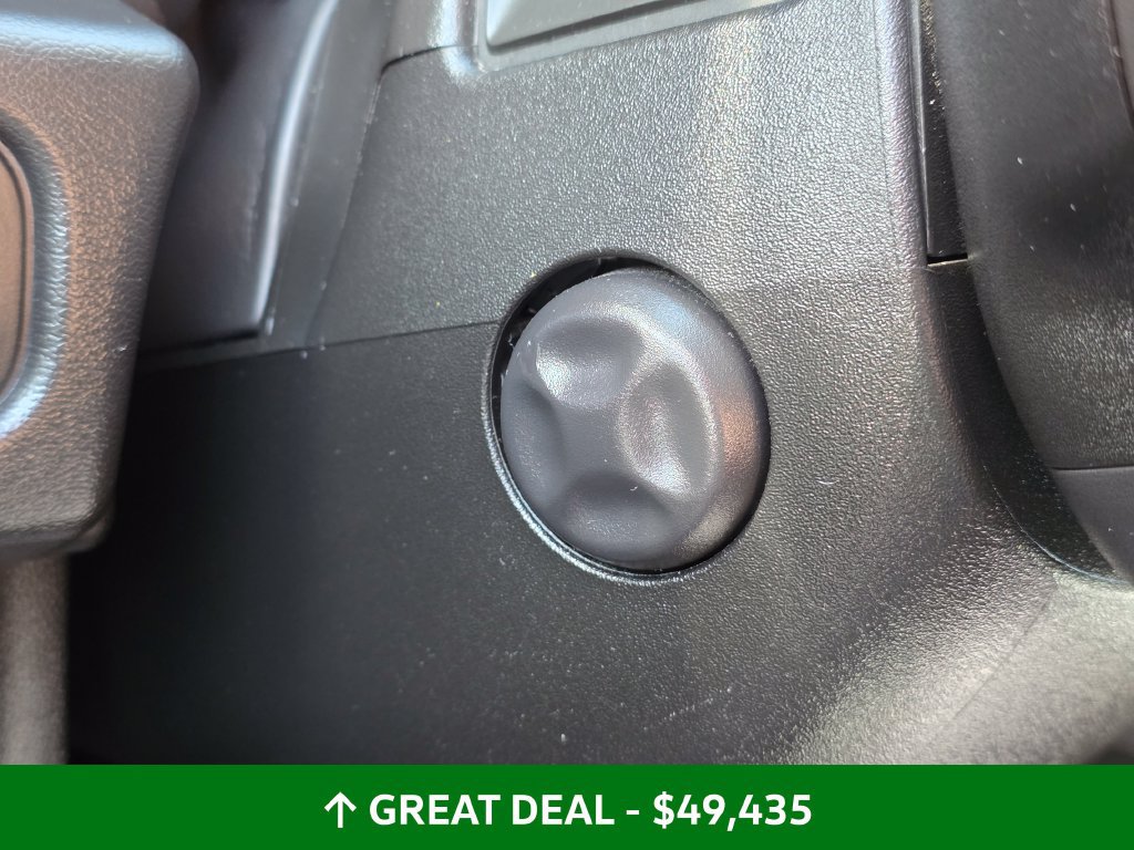 Used 2024 Chevrolet Tahoe Premier AWD/4WD image 53