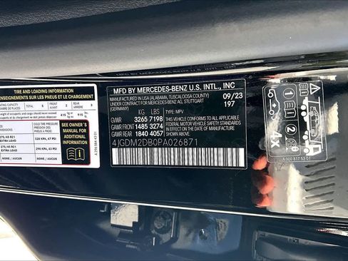 Used 2023 Mercedes-Benz EQS 450+ SUV image 30