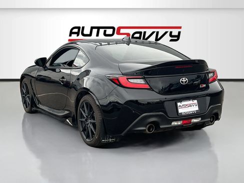 Used 2023 Toyota GR86 Premium RWD image 5