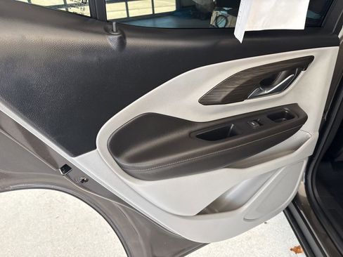 Used 2020 GMC Terrain SLT w/ Preferred Package image 16