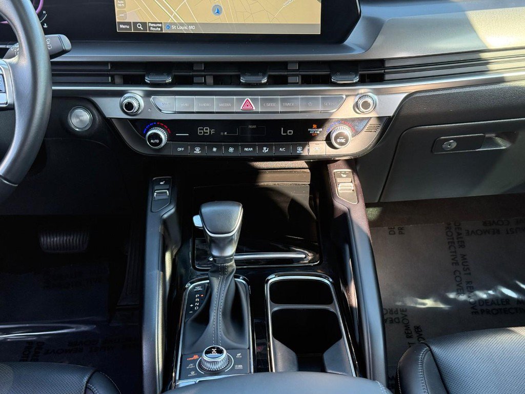Used 2025 Kia Telluride S AWD/4WD image 17