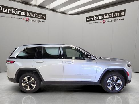 Certified 2024 Jeep Grand Cherokee Limited 4xe AWD/4WD image 6