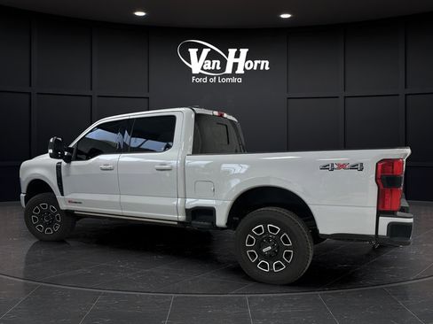 Used 2026 Ford F250 Platinum AWD/4WD image 5