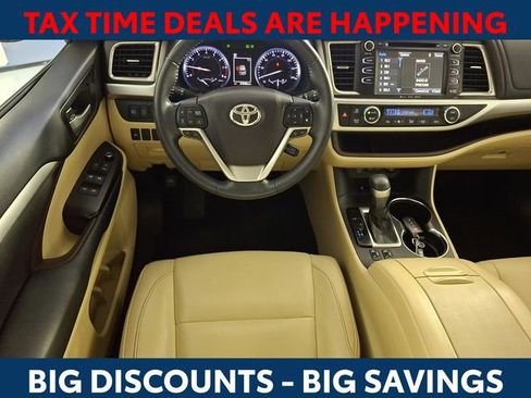 Certified 2018 Toyota Highlander XLE image 12