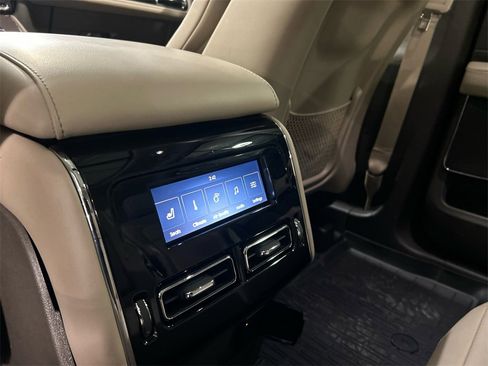 Used 2022 Lincoln Aviator Reserve w/ Equipment Group 201A image 28