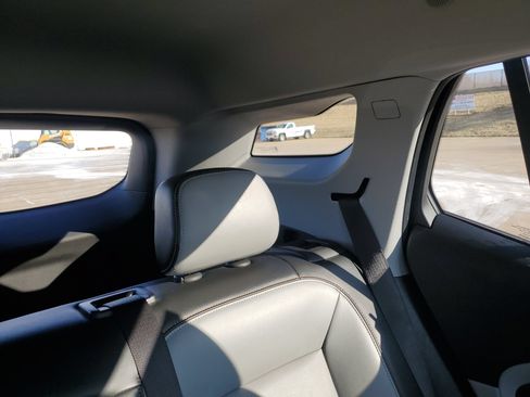 Used 2019 GMC Terrain SLT w/ Preferred Package FWD image 15