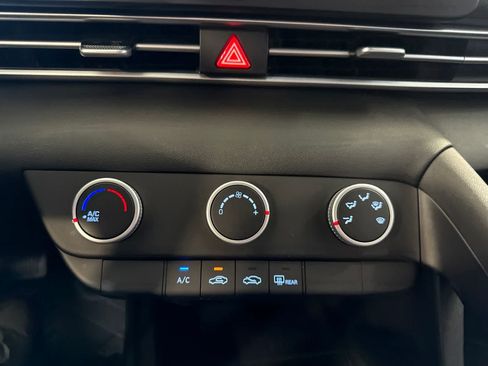 Certified 2026 Hyundai Elantra SE FWD image 26
