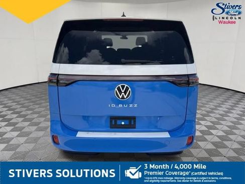 Used 2025 Volkswagen ID. Buzz Pro S RWD image 8