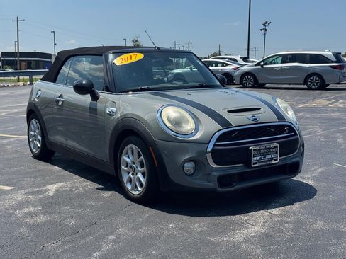 Used 2017 MINI Cooper S FWD image 2