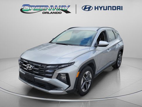 Certified 2025 Hyundai Tucson SEL image 2