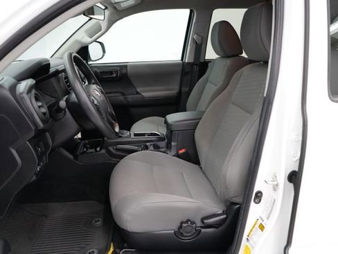 Used 2023 Toyota Tacoma SR AWD/4WD image 12