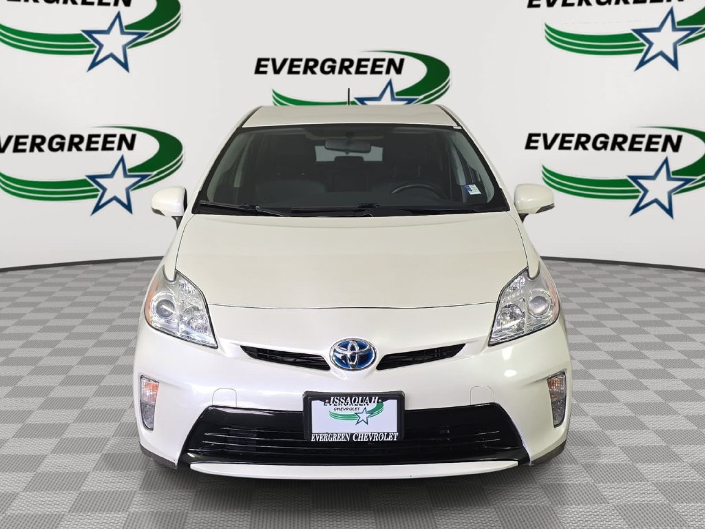 Used 2015 Toyota Prius Persona Series FWD image 2