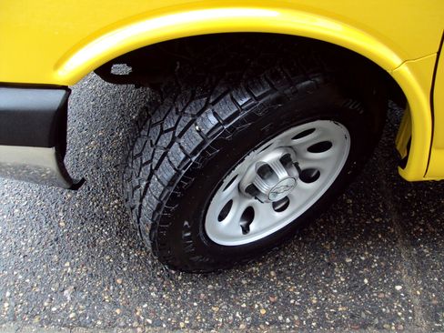 Used 2014 Chevrolet Express 1500 AWD image 34