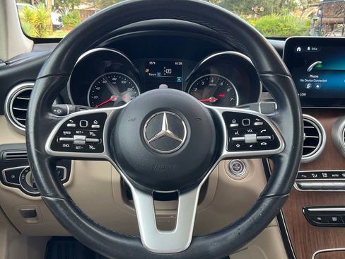 Used 2021 Mercedes-Benz GLC 300 image 46