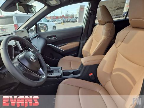New 2026 Toyota Corolla Cross XLE w/ Convenience Package image 21