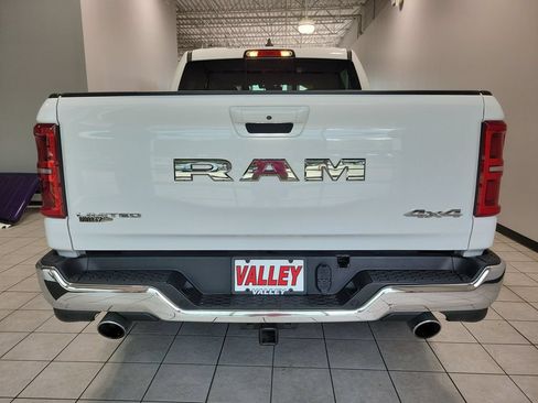 Used 2025 RAM 1500 Limited AWD/4WD image 8