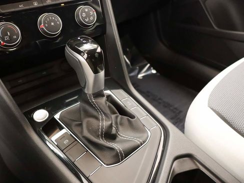 Certified 2025 Volkswagen Taos S image 10