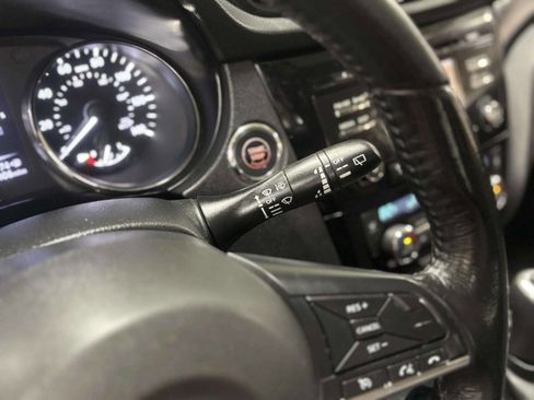 Used 2017 Nissan Rogue Sport SV w/ SV All-Weather Package image 32