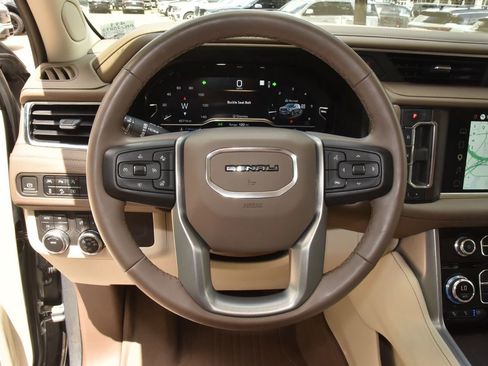 Used 2023 GMC Yukon Denali w/ LPO, Floor Liner Package AWD/4WD image 23